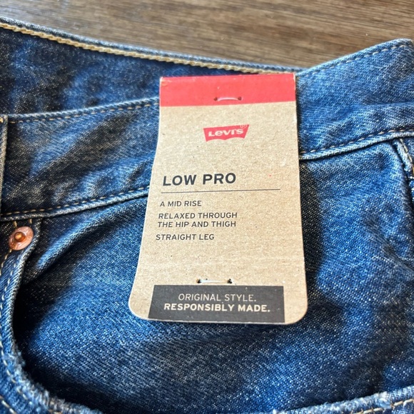 Levi's LOW PRO Straight Leg Jeans Distressed Sz 30 (34”x30”) - Picture 10 of 10